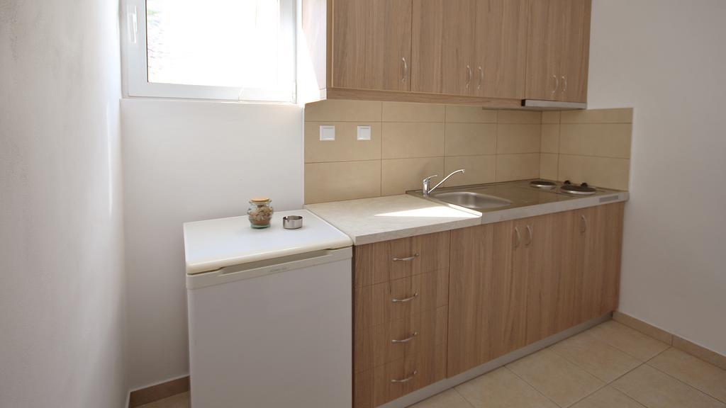 Ampelos Apartment And Studios Ксерокампос Екстериор снимка